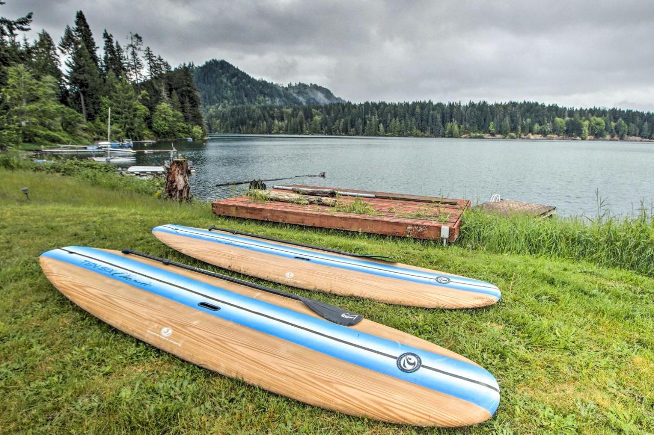 Lakefront Cabin With Stunning Mountain Views And Dock! Mineral Esterno foto