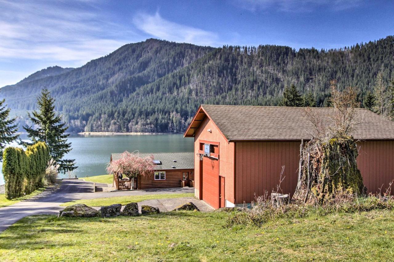 Lakefront Cabin With Stunning Mountain Views And Dock! Mineral Esterno foto